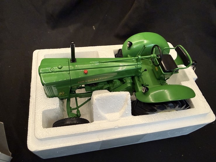 ertl-precision-john-deere-model-70-standard-image-4
