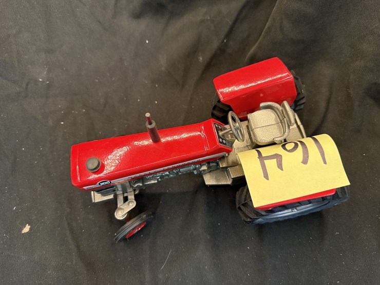 ertl-massey-ferguson-1100-diesel-image-2