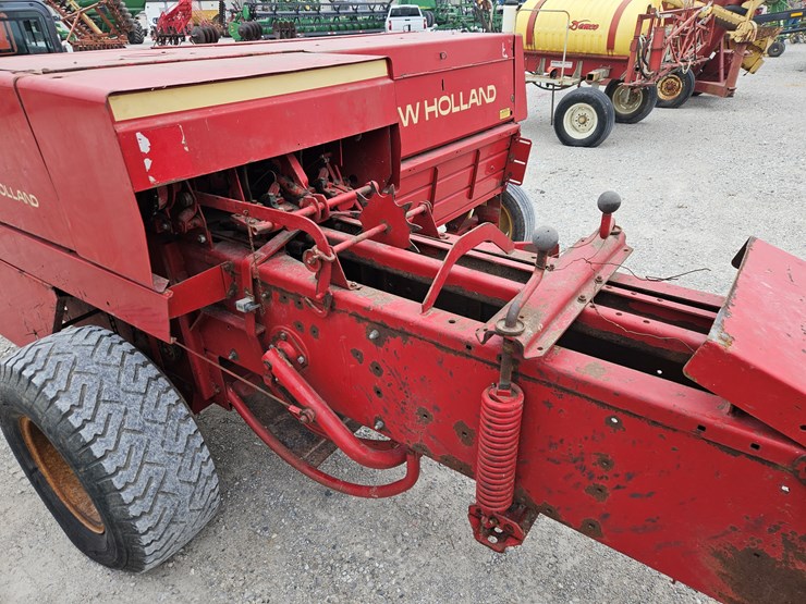 new-holland-316-image-10