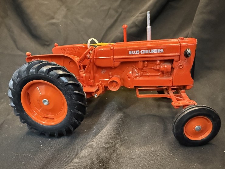scale-models-allis-chalmers-d17-image-4