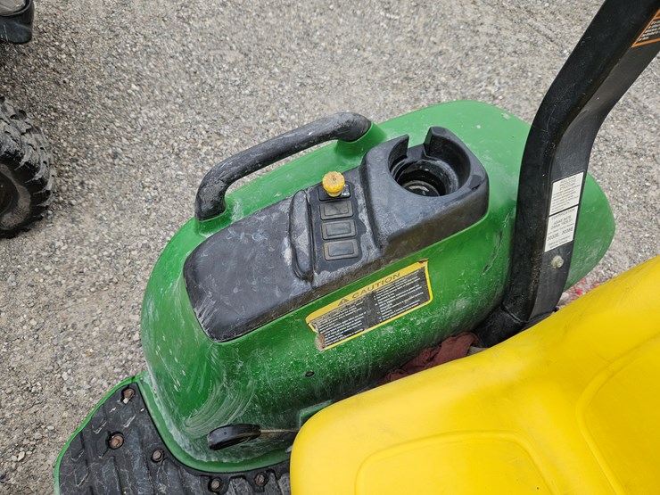 john-deere-3032e-image-6