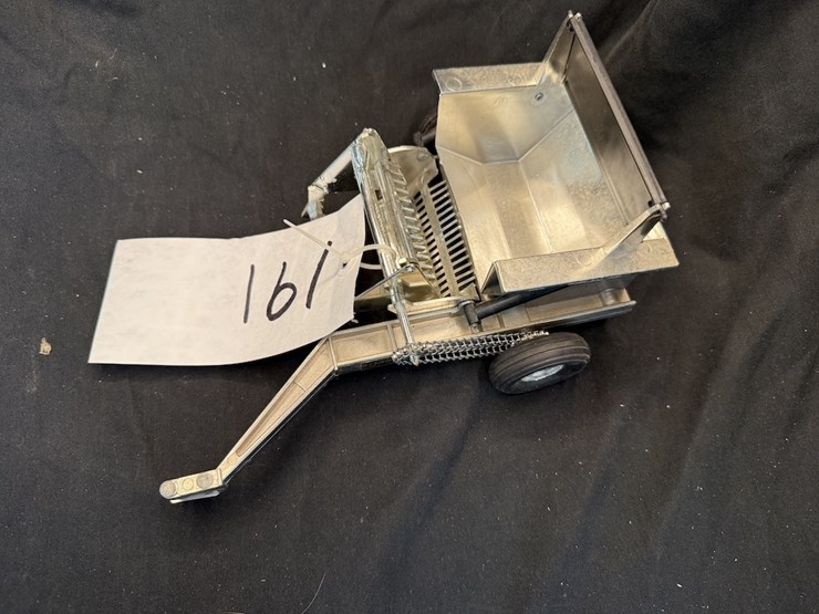 scale-models-degelman-rock-picker-(chrome)-image-2