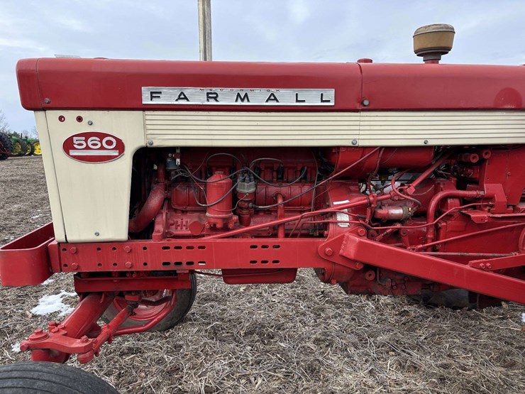 farmall-560-wide-front-image-22