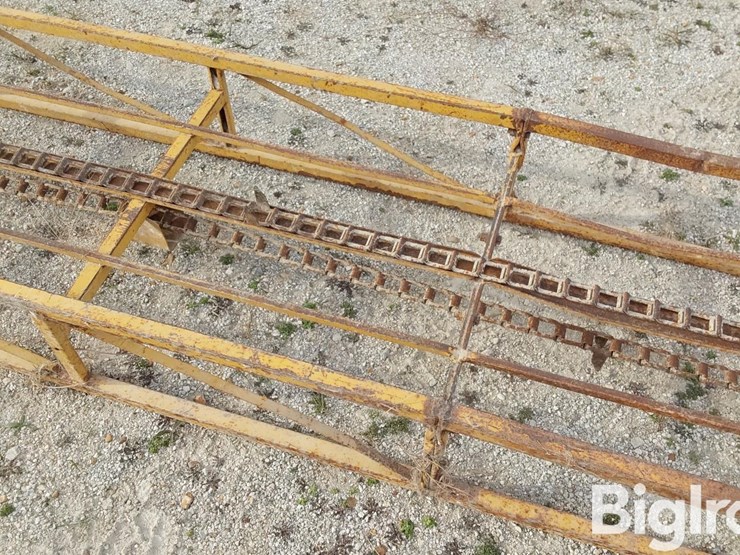 snowco-20'-bale-elevator-image-16