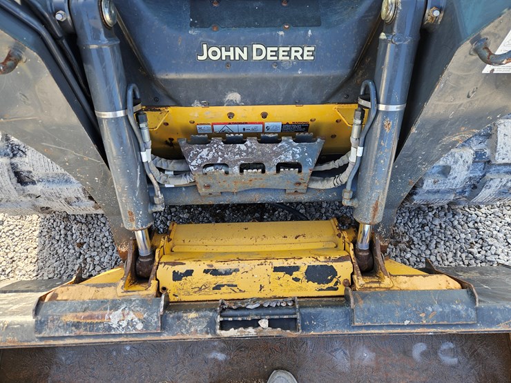 deere-325g-image-5