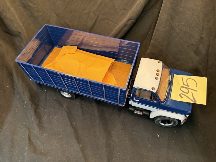 chevrolet-c65-image-5