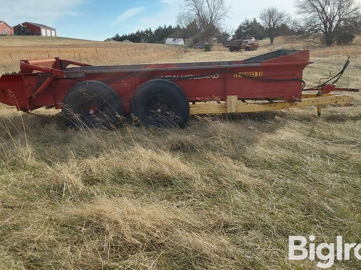 new-holland-680-image-4