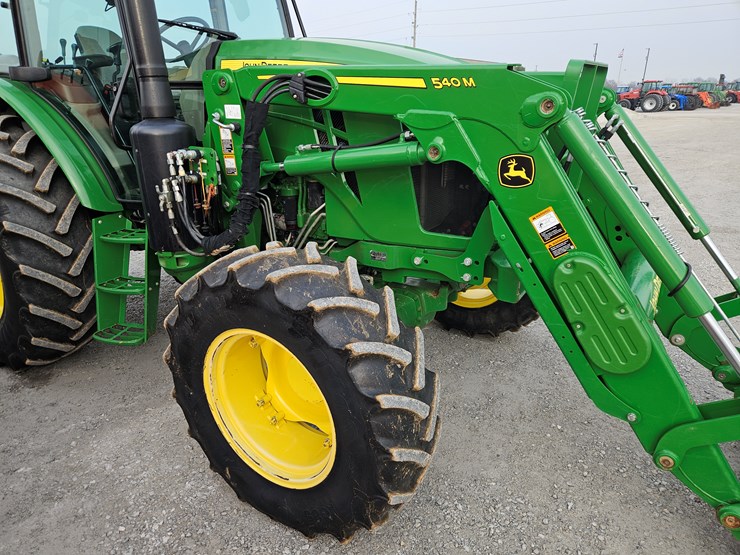 john-deere-6120e-image-7