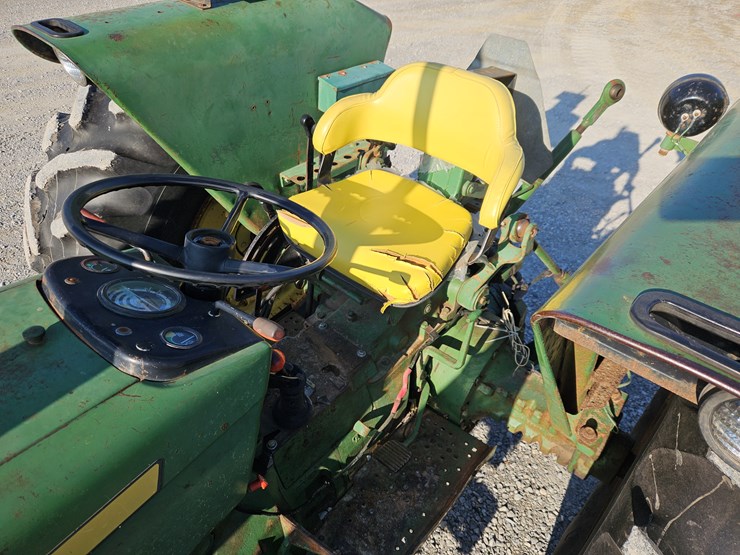 john-deere-2640-image-14