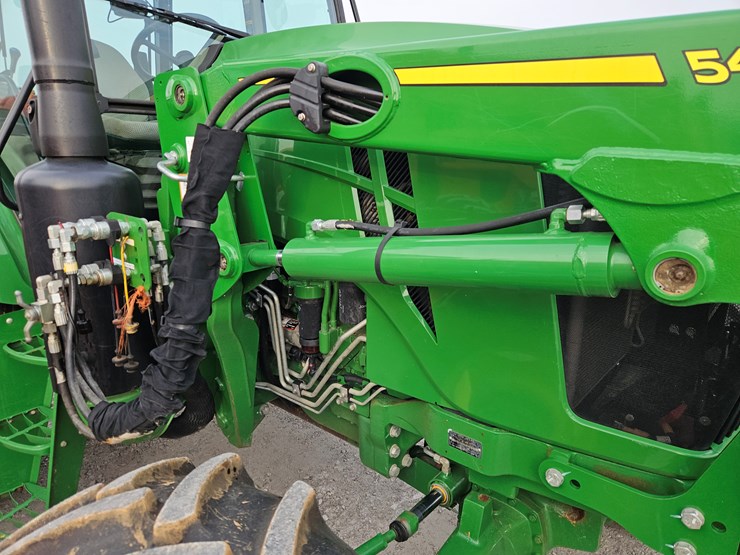 john-deere-6120e-image-8