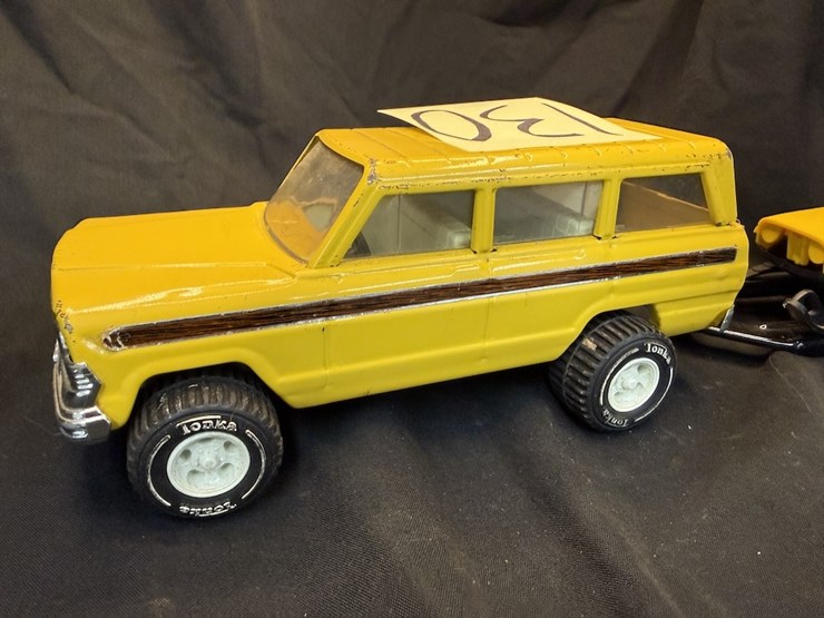 tonka-jeep-and-snowmobile-w/-trailer-image-3
