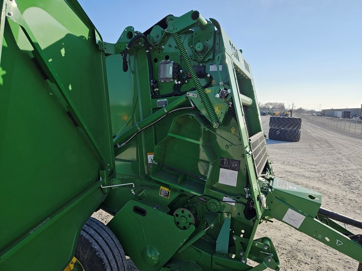 john-deere-451m-image-11