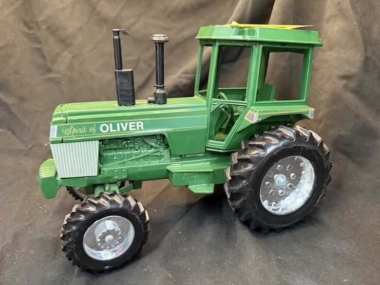 scale-models-spirit-of-oliver-1988-image-1