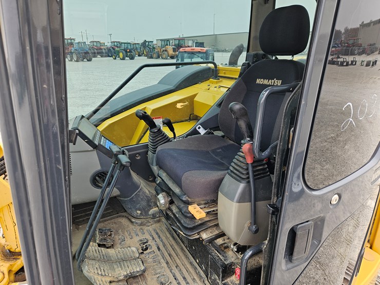 2022-komatsu-pc88mr-11-image-9