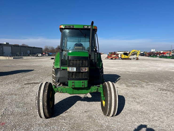 john-deere-7210-image-2