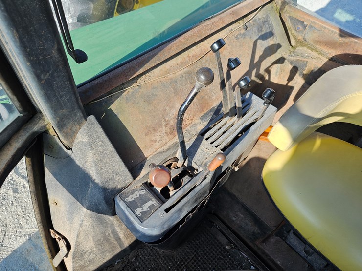 john-deere-4230-image-8