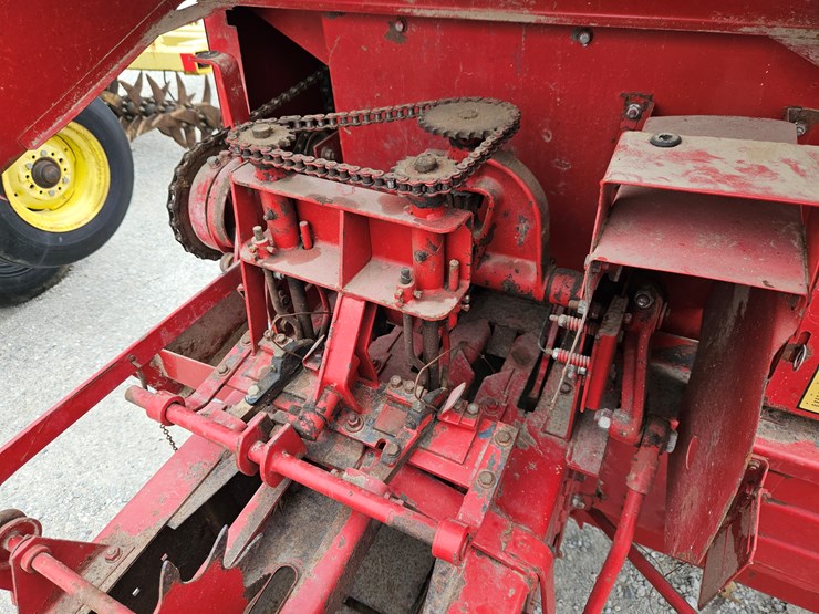 new-holland-316-image-8