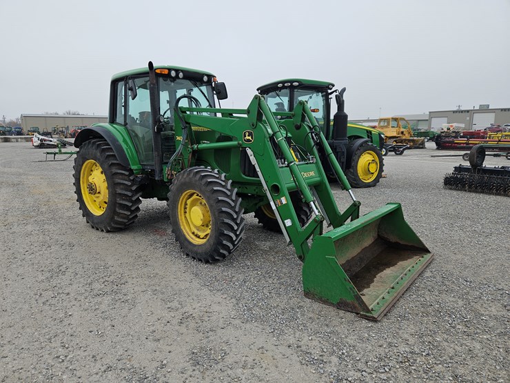 john-deere-7420-image-24