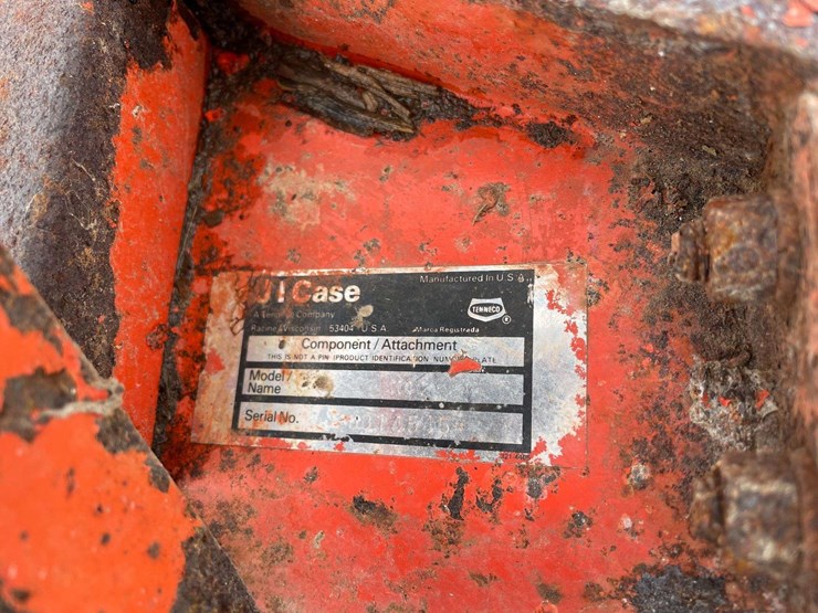 case-222-78-lawn-and-garden-tractor-w/-mower-deck-and-snow-blower-image-54