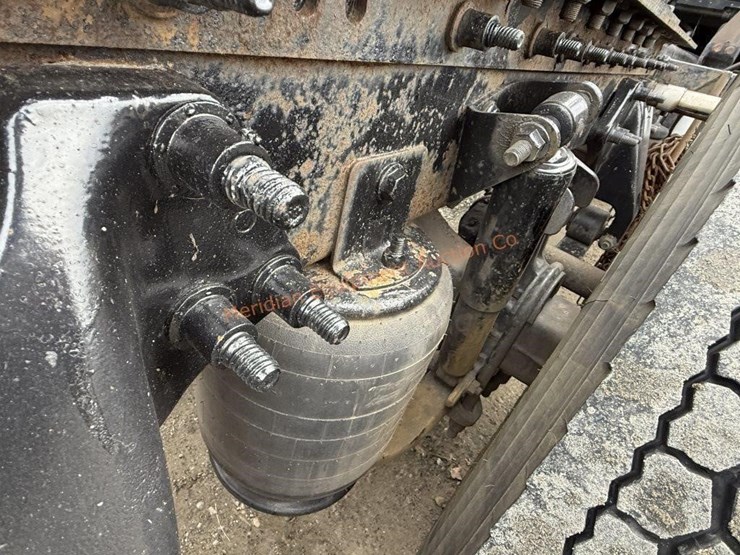 international-prostar-image-37