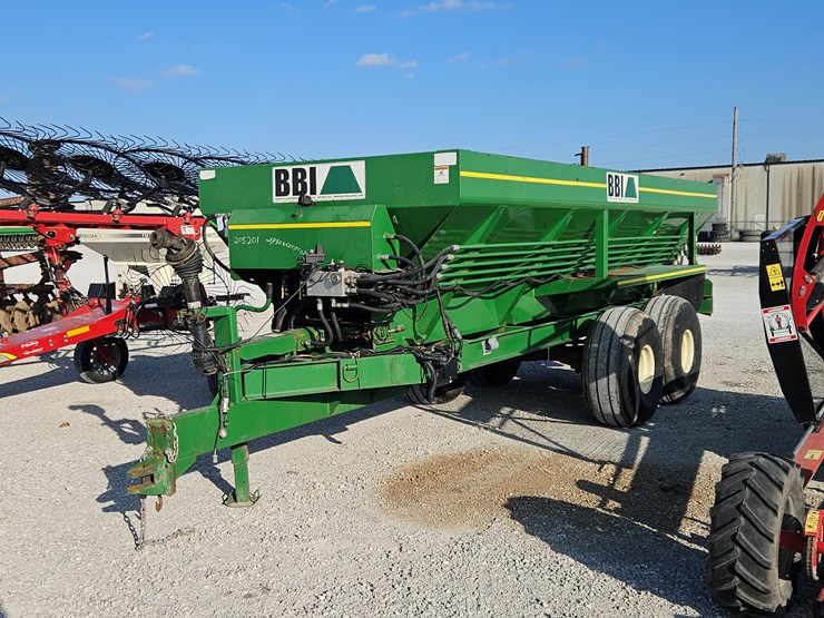 #205201-•-bbi-20-litter-spreader-image-1