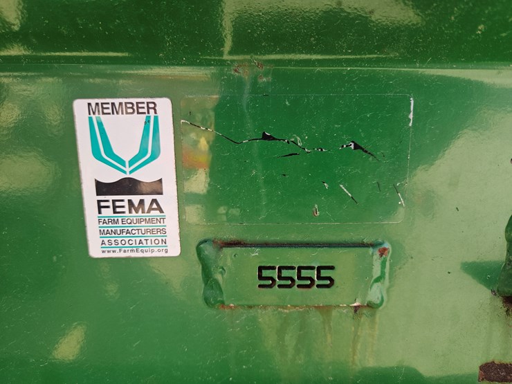 #205201-•-bbi-20-litter-spreader-image-12