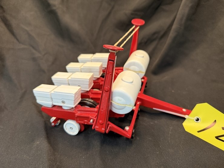 vintage-white-4-row-planter-image-3