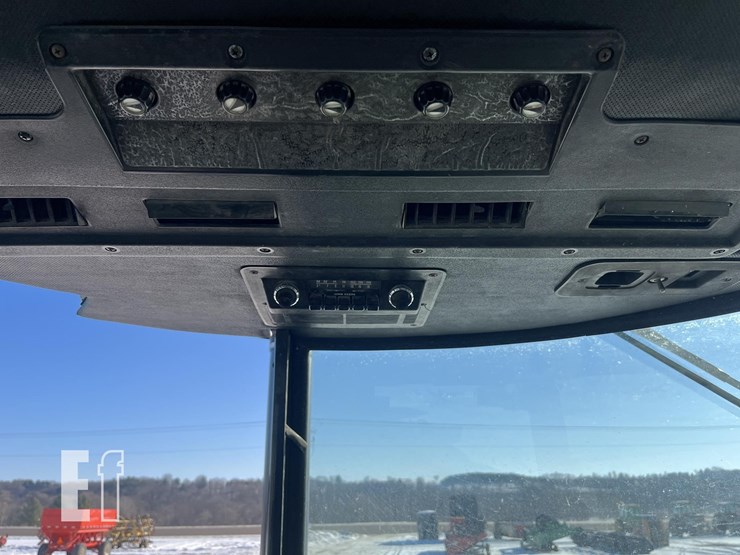 john-deere-4440-image-25