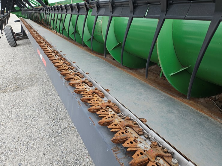 john-deere-635f-image-3