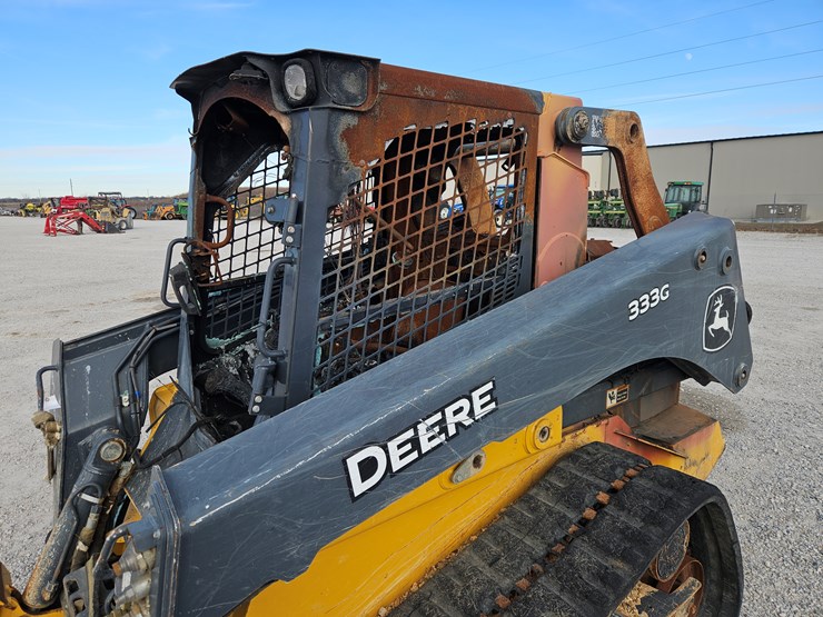 deere-333g-image-8