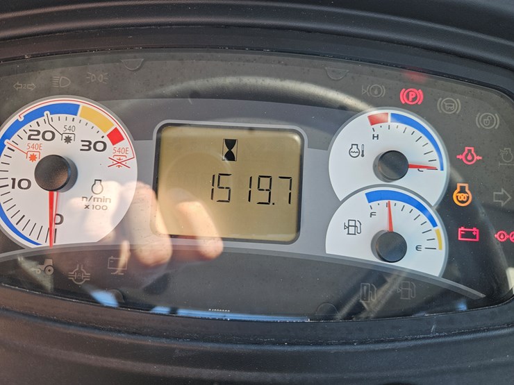 new-holland-t4.75-image-15