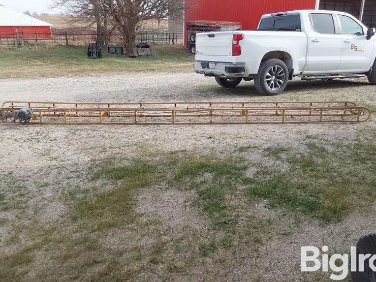 snowco-20'-bale-elevator-image-8