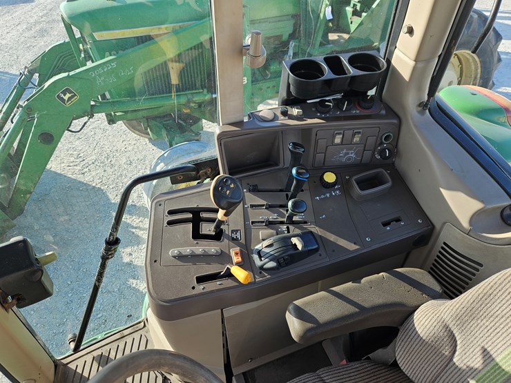 john-deere-7130-image-16