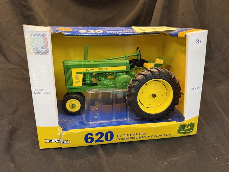 ertl-john-deere-620-image-1