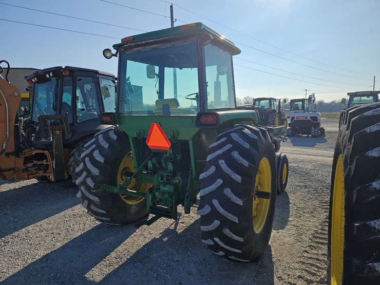 john-deere-4230-image-17
