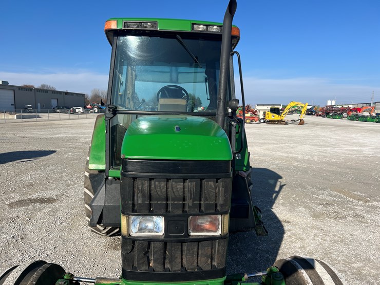 john-deere-7210-image-3