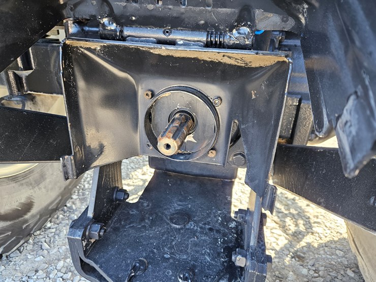 new-holland-t4.75-image-8