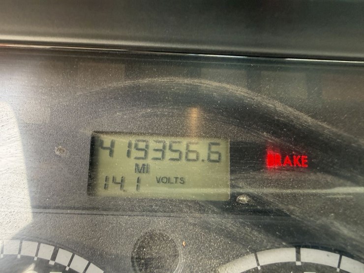 2014-freightliner-tandem-axle-day-cab-truck-tractor-image-5