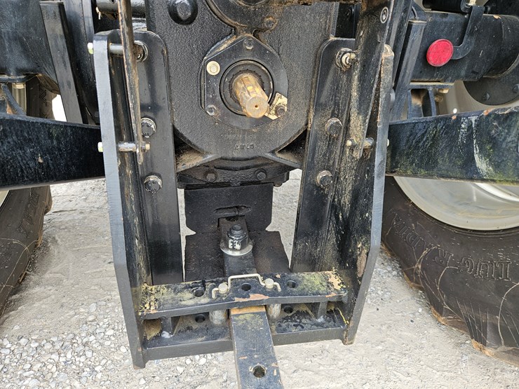 mahindra-9125p-image-11