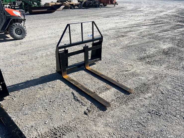 #208898-•-new-pallet-forks-image-1