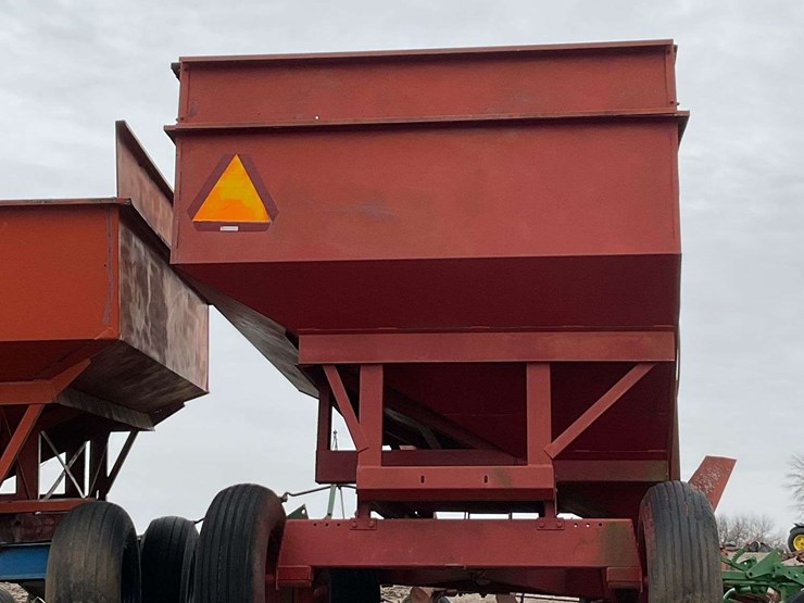 gravity-flow-wagon-image-2