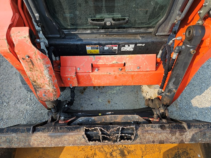 kubota-svl75-2-image-5