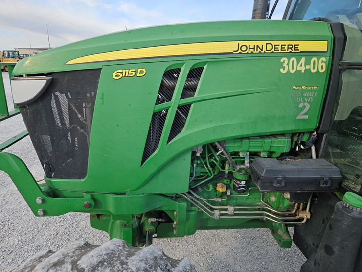 john-deere-6115d-image-4