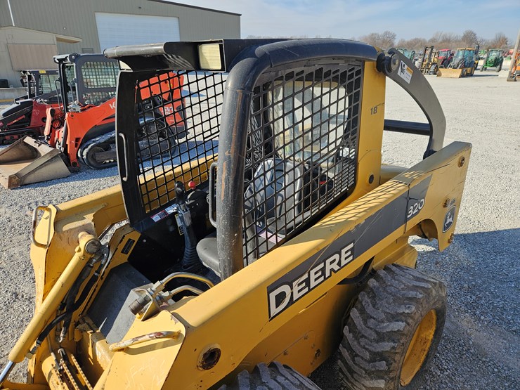 deere-125-image-19