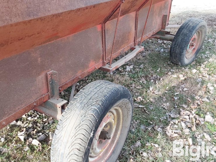 david-bradley-10'-flare-box-wagon-image-15