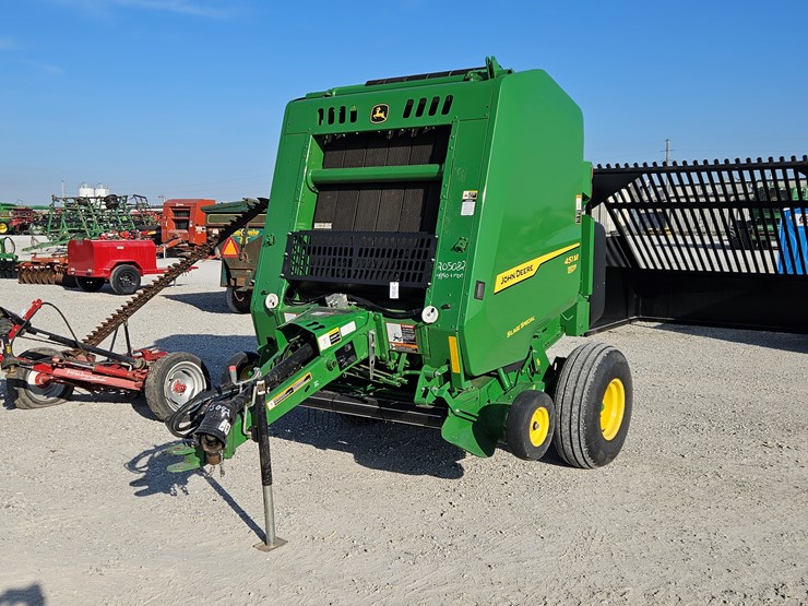 john-deere-451m-image-1