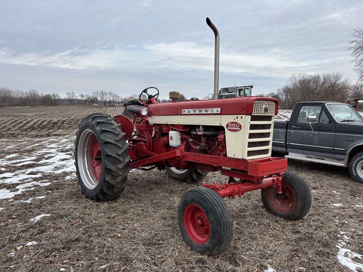 farmall-560-wide-front-image-7