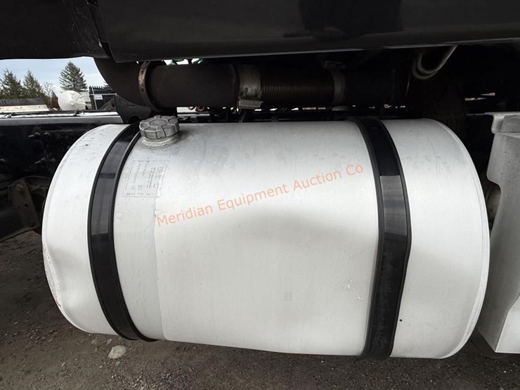 international-prostar-image-30