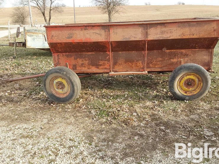 david-bradley-10'-flare-box-wagon-image-8