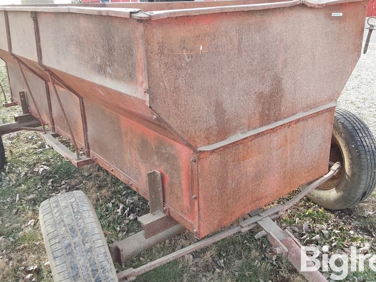 david-bradley-10'-flare-box-wagon-image-14